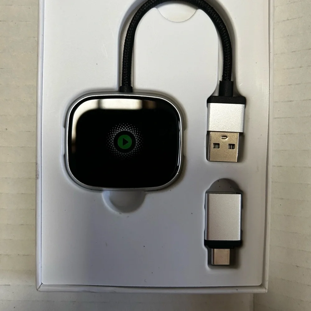 CarPlay Adapter with Fast Connection - Black and Silver
